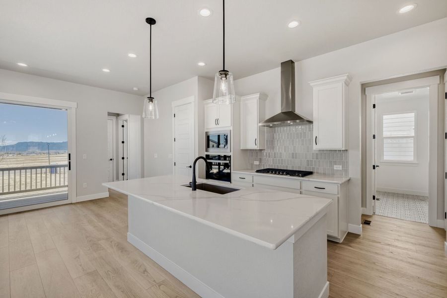 8720 San Diego - Kitchen