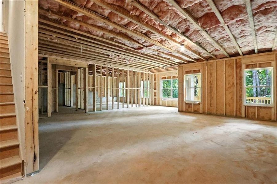 Spacious, unfurnished interior of a new home in , Jefferson (Image 39).