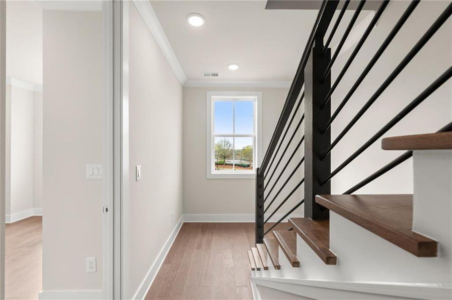 Spacious, unfurnished interior of a new home in , Alpharetta (Image 48).