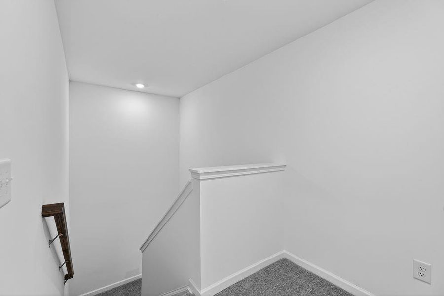 Spacious, unfurnished interior of a new home in Rosewood Farm, Lawrenceville (Image 26).