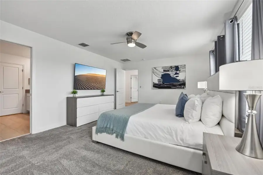 Furnished interior view inside a new home in , Davenport (Image 48).