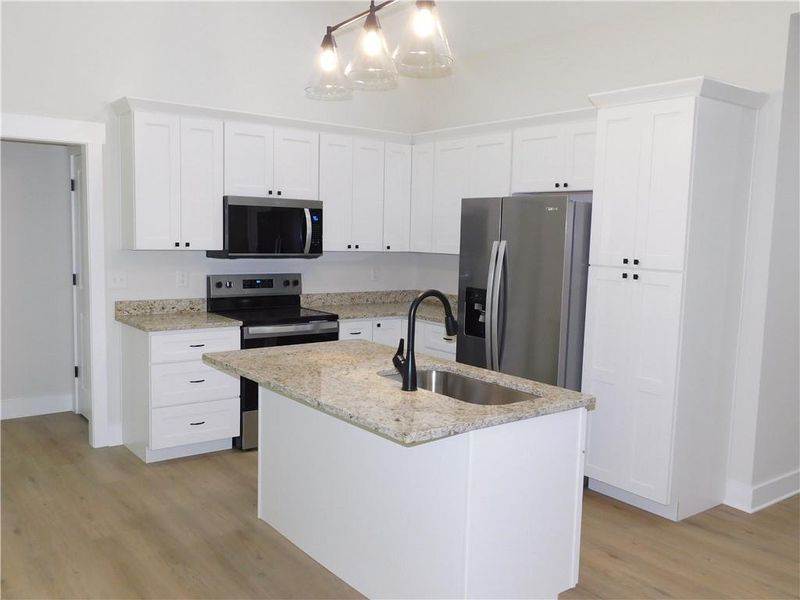 Furnished interior view inside a new home in , Dahlonega (Image 4).