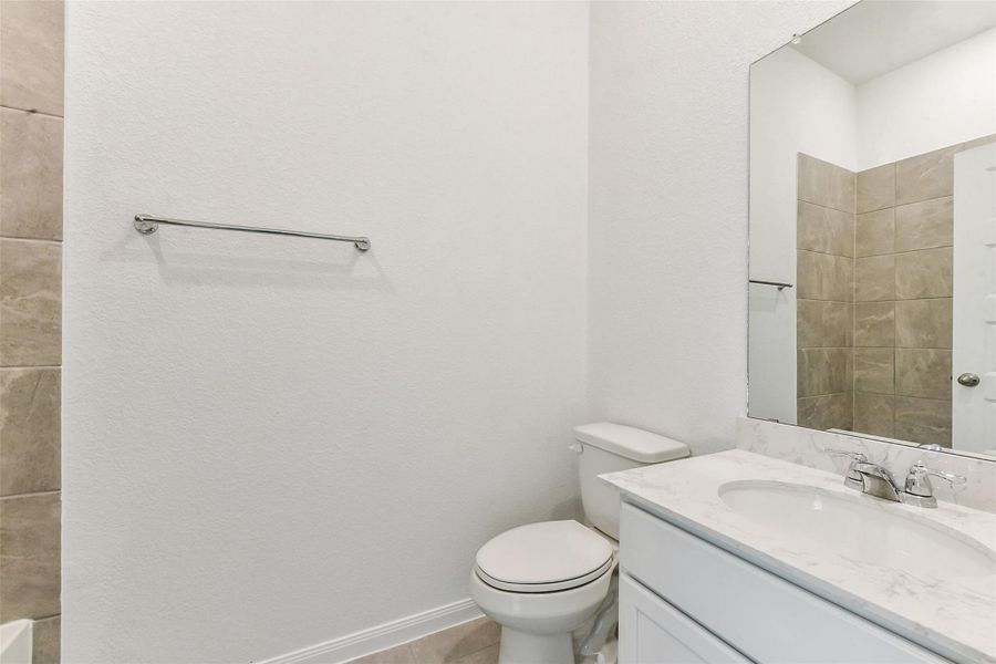 Furnished interior view inside a new home in River Ranch Meadows, Dayton (Image 15).