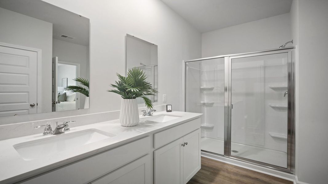 Furnished interior view inside a new home in Fernhill Farms, Statesboro (Image 26).