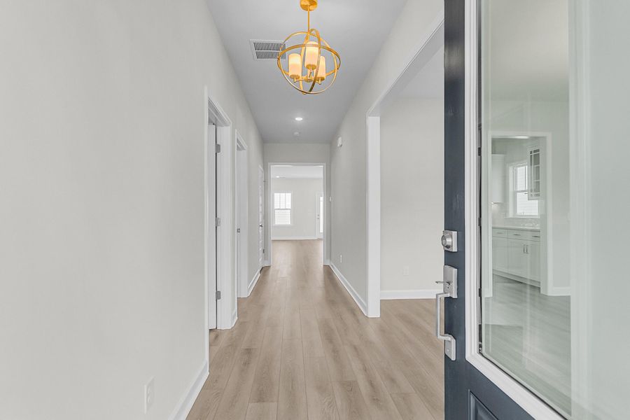 Spacious, unfurnished interior of a new home in Six Oaks, Summerville (Image 40).