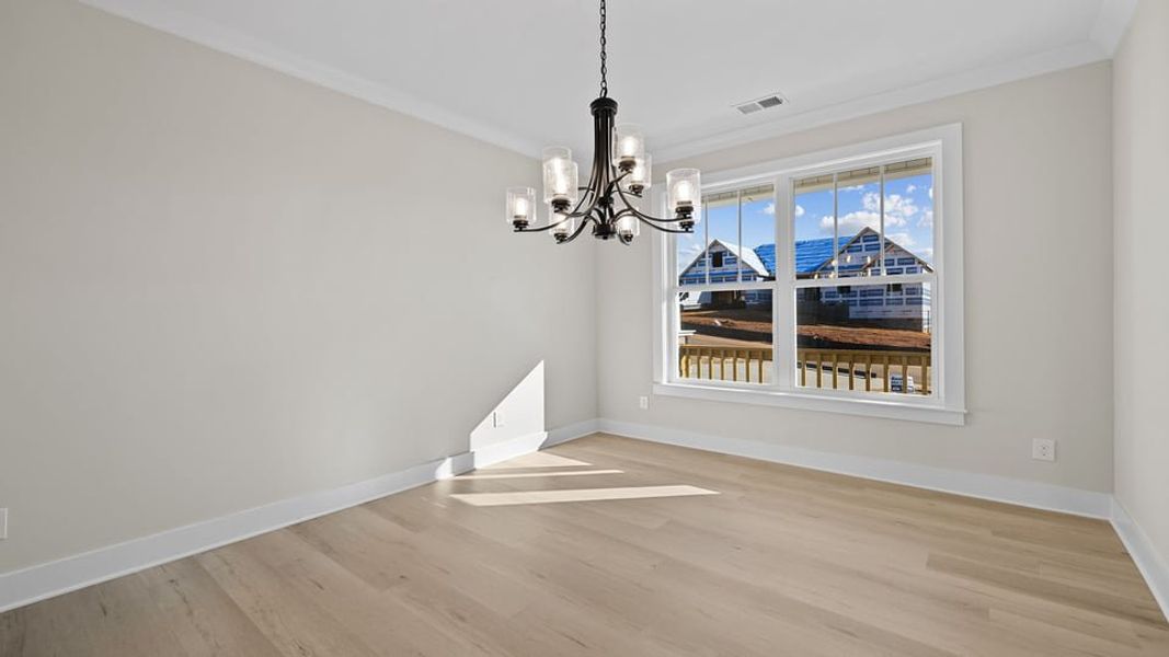 Spacious, unfurnished interior of a new home in Shadowood II, Seneca (Image 15).