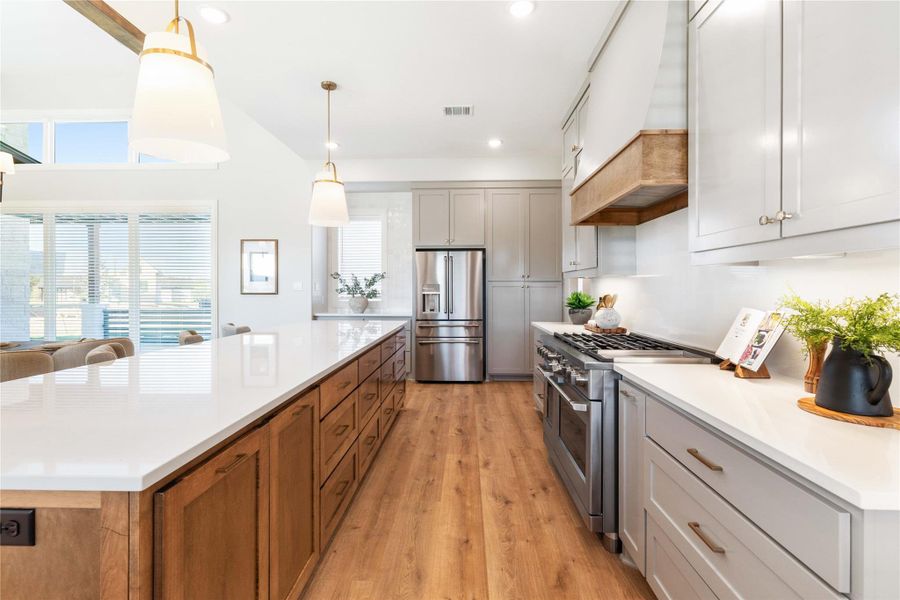 Furnished interior view inside a new home in , Bryan (Image 11).