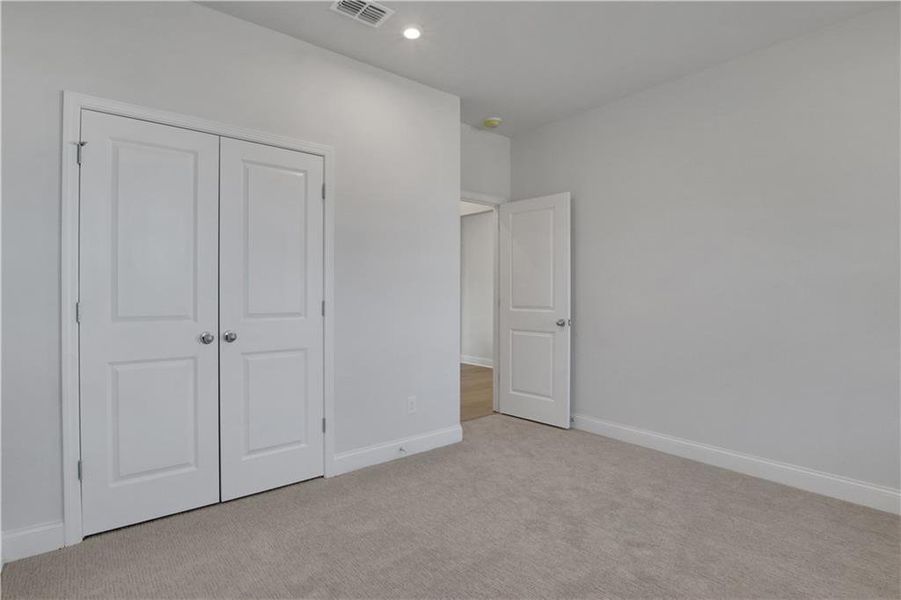 Spacious, unfurnished interior of a new home in , Powder Springs (Image 15).