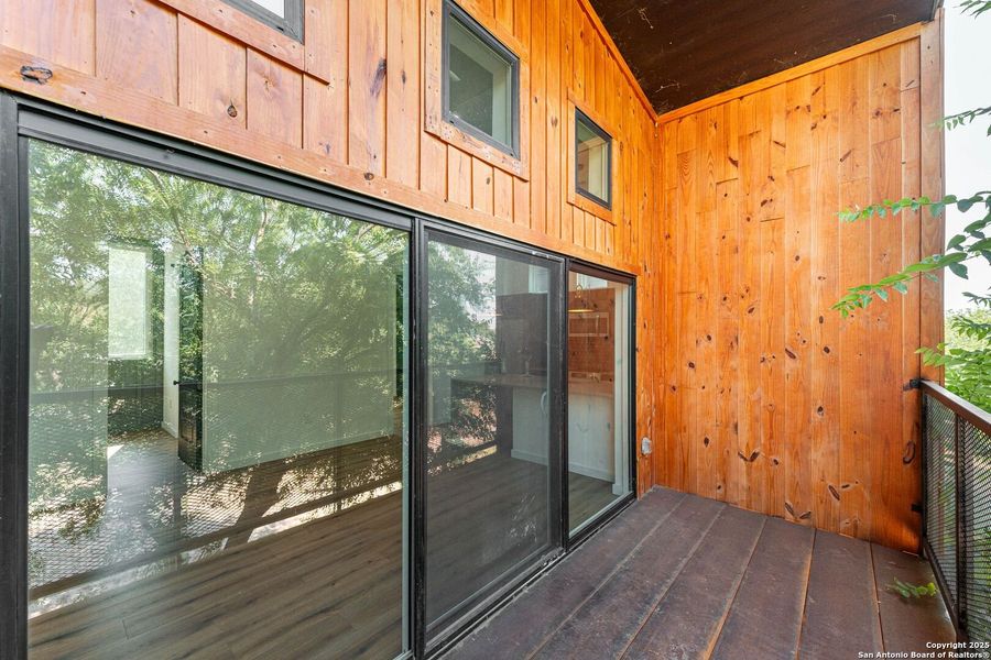 Exterior details and patio area of a home in , San Antonio (Image 13).