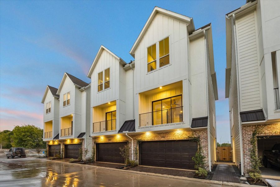 Image 22 of a home in Willowbend Point.