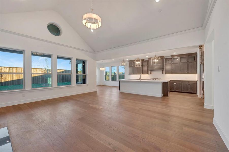 Spacious, unfurnished interior of a new home in Kreymer at the Park, Wylie (Image 25).