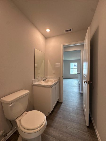 Furnished interior view inside a new home in Santa Fe, Cleveland (Image 8).