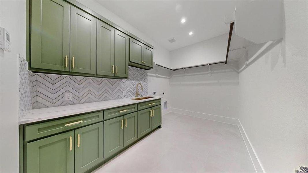 Furnished interior view inside a new home in , Ennis (Image 9).