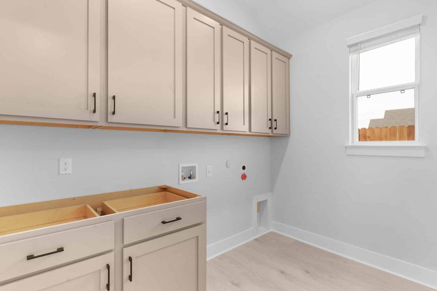 Furnished interior view inside a new home in Broken Oak, Georgetown (Image 12).