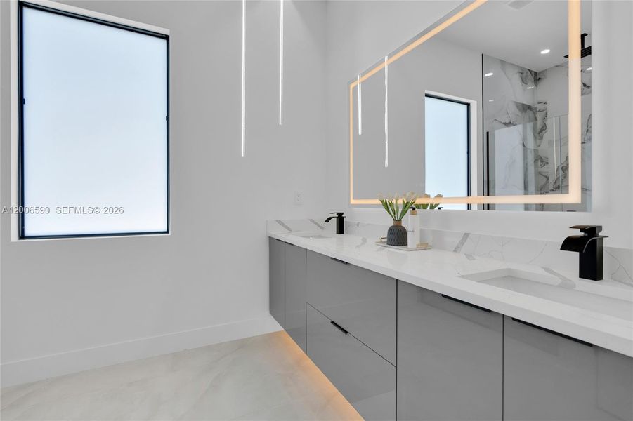 Furnished interior view inside a new home in , Lehigh Acres (Image 12).