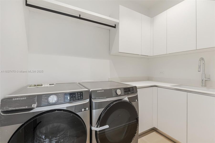 Furnished interior view inside a new home in , Miami (Image 10). Furnished interior view inside a new home in , Miami (Image 10).