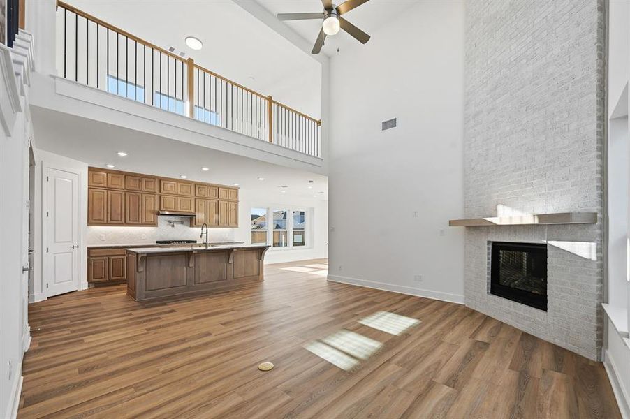 Spacious, unfurnished interior of a new home in Aster Park, McKinney (Image 12).