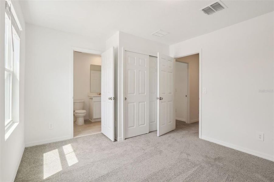 Spacious, unfurnished interior of a new home in The Meadow at Crossprairie Townes, St. Cloud (Image 30).