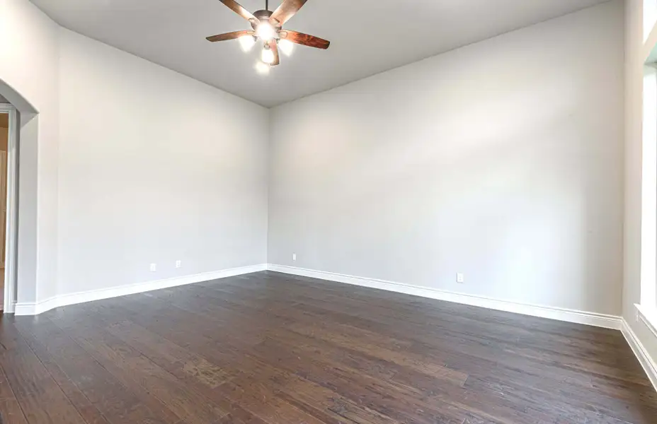 Representative unfurnished interior of a home built from the 3616 by Ravenna Homes in Artavia 70′, Conroe (Image 45).