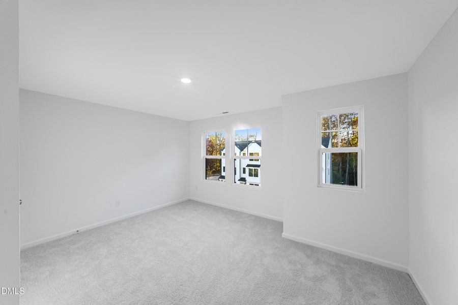 SUN_CrescentTownes_Pic_Savannah_Bed2_20f