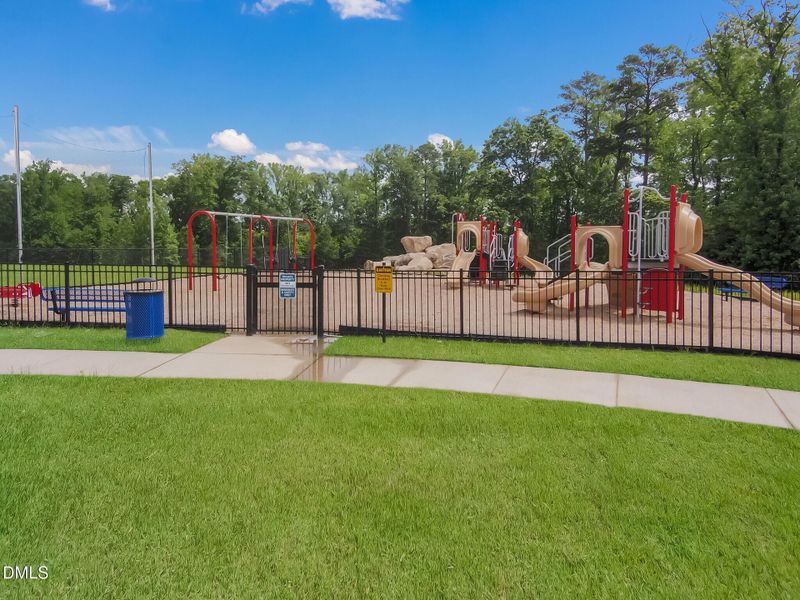 27_2211SNewHopeRoad_027_mls 27_2211SNewHopeRoad_027_mls