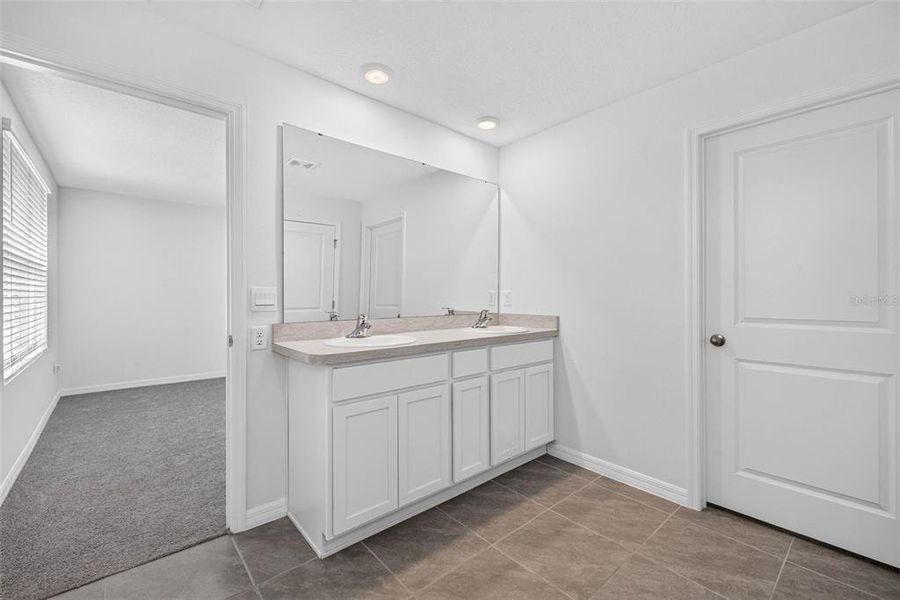 Furnished interior view inside a new home in , Tampa (Image 17).