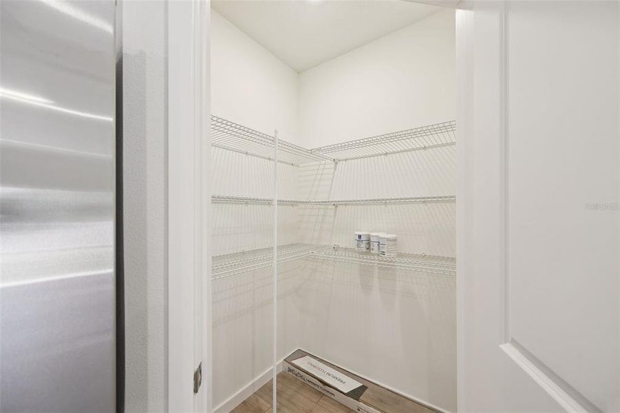 Spacious, unfurnished interior of a new home in Bradbury Estates, Sanford (Image 28).