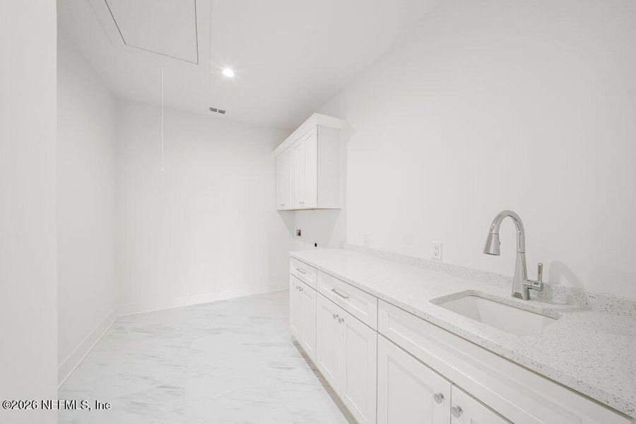 Image 50 of a home in .