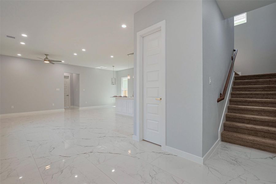 Spacious, unfurnished interior of a new home in , Houston (Image 9).