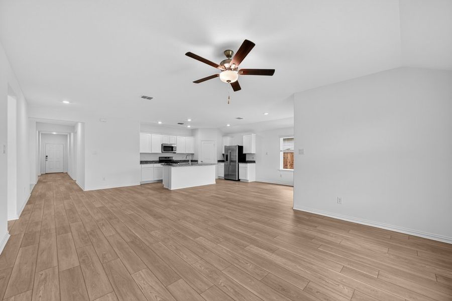 Spacious, unfurnished interior of a new home in River Ridge, Crandall (Image 15). Spacious, unfurnished interior of a new home in River Ridge, Crandall (Image 15).