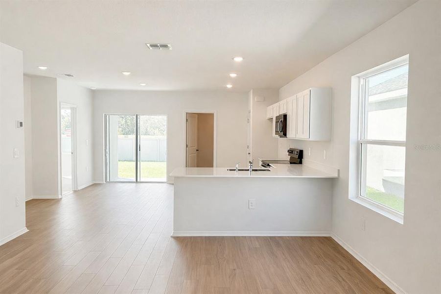 Image 9 of a home in Broadleaf.