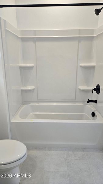 Hallway Bathroom Tub-Shower