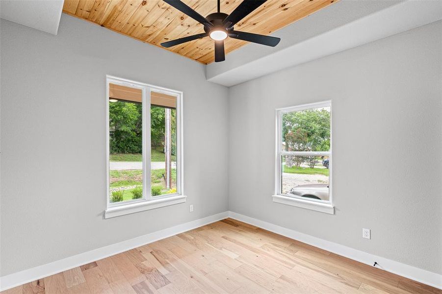 Spacious, unfurnished interior of a new home in , Granbury (Image 28). Spacious, unfurnished interior of a new home in , Granbury (Image 28).