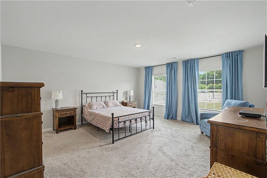Furnished interior view inside a new home in Oakwood, Dallas (Image 16).