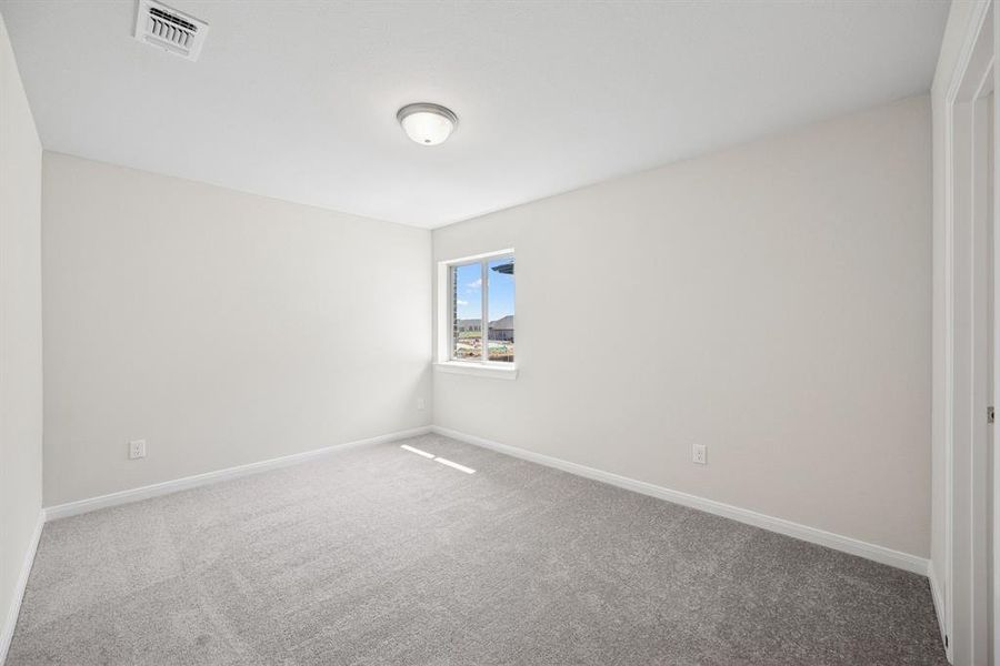 Spacious, unfurnished interior of a new home in Creekshaw – Classic, Royse City (Image 17). Spacious, unfurnished interior of a new home in Creekshaw – Classic, Royse City (Image 17).