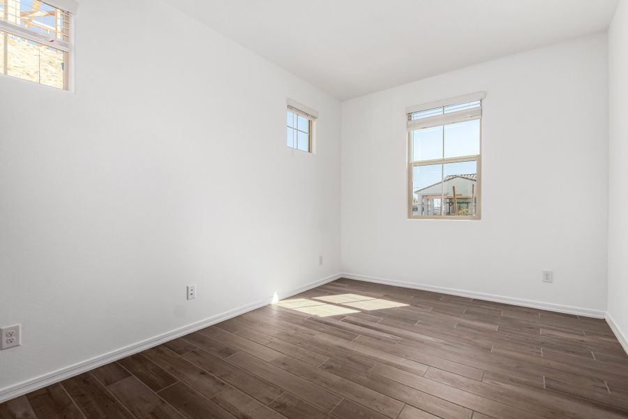 Representative unfurnished interior of a home built from the Winsor by Taylor Morrison in Allen Ranches Discovery Collection, Litchfield Park (Image 14).