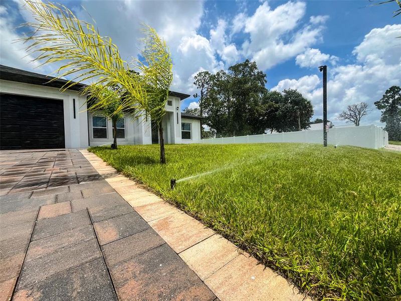 Exterior details and patio area of a home in , North Port (Image 22).