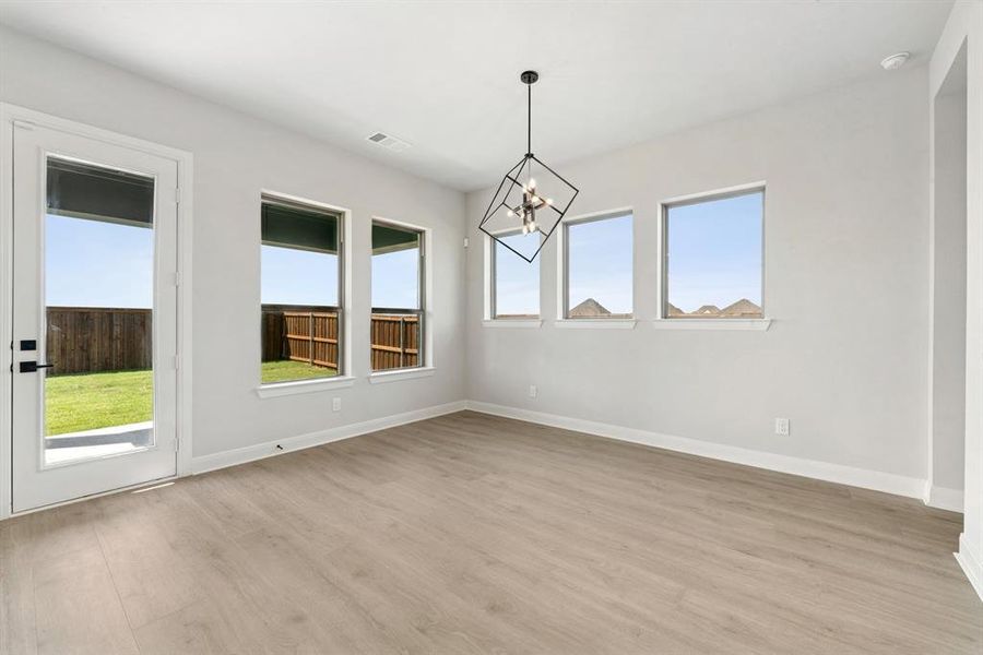 Spacious, unfurnished interior of a new home in Myrtle Creek, Waxahachie (Image 23). Spacious, unfurnished interior of a new home in Myrtle Creek, Waxahachie (Image 23).