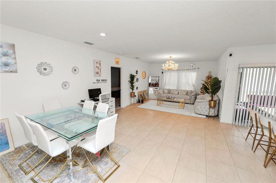 Furnished interior view inside a new home in Ironwood, Lakeland (Image 11).