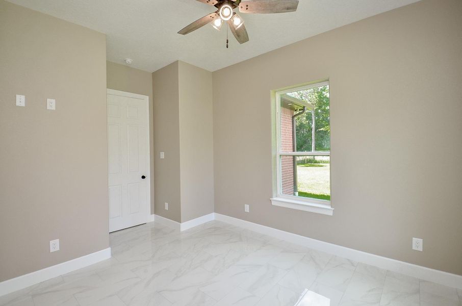 Spacious, unfurnished interior of a new home in , Plantersville (Image 32).