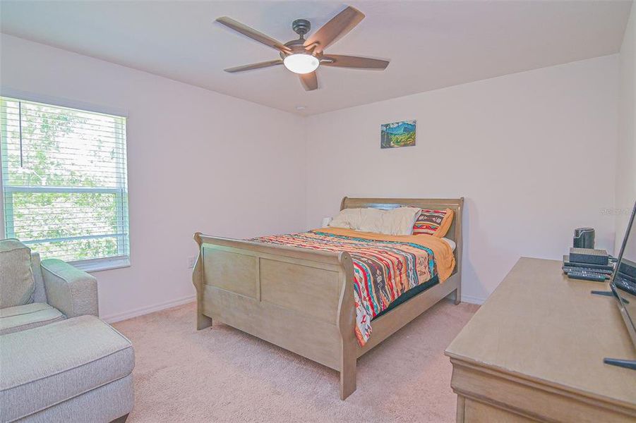 Furnished interior view inside a new home in , Kissimmee (Image 9).
