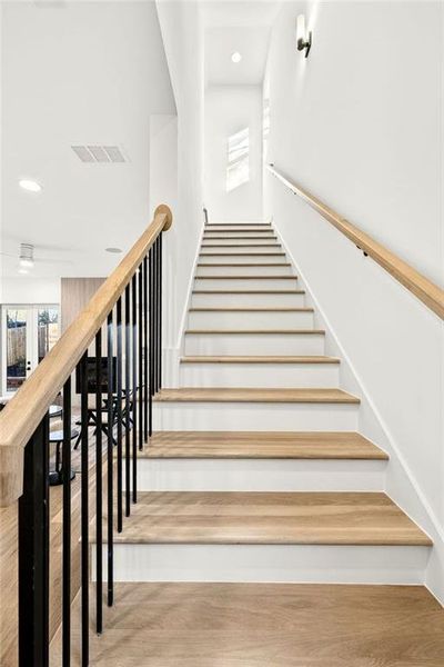 Spacious, unfurnished interior of a new home in , Atlanta (Image 24).