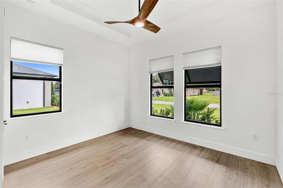 Spacious, unfurnished interior of a new home in , Cocoa (Image 33).