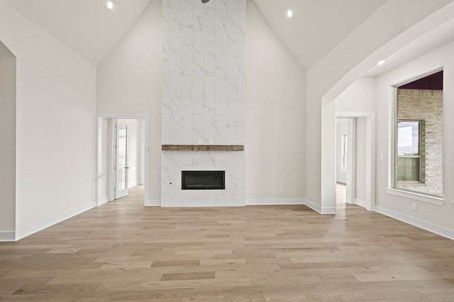 Spacious, unfurnished interior of a new home in Briarley, Montgomery (Image 21).