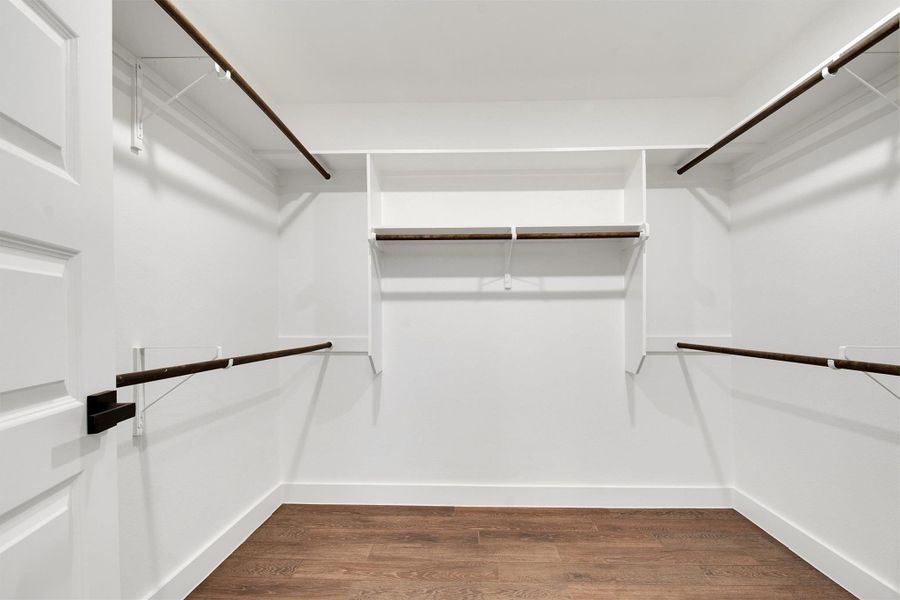 Spacious, unfurnished interior of a new home in , Bastrop (Image 40).