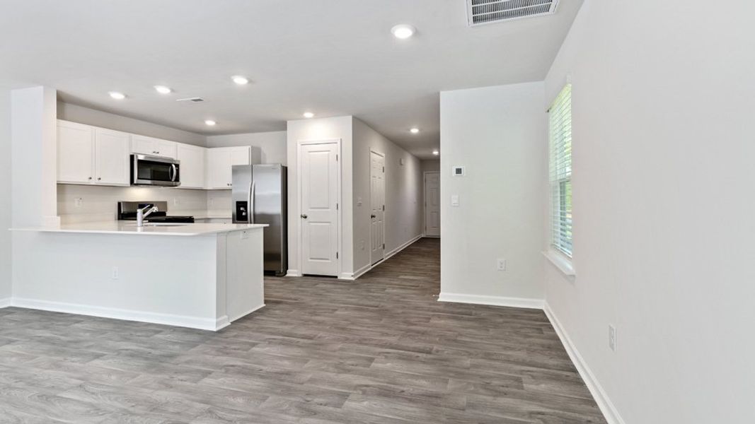 Image 16 of a home in Edinborough Townes.