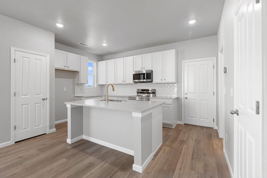 Furnished interior view inside a new home in Spring Valley, Longmont (Image 7).