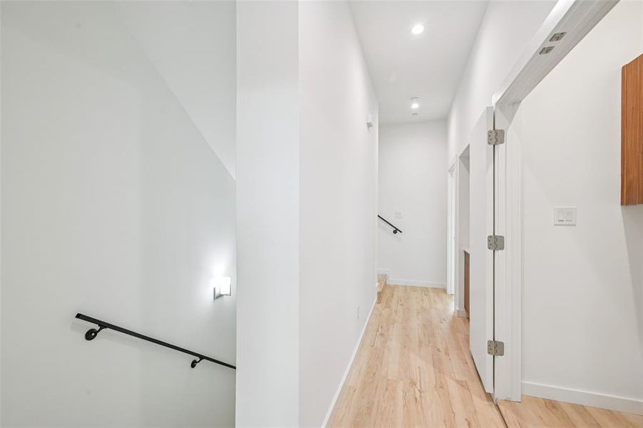 Spacious, unfurnished interior of a new home in , Dallas (Image 22).