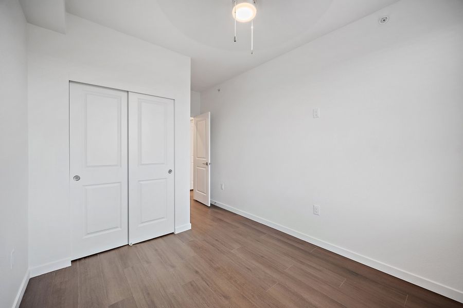 Spacious, unfurnished interior of a new home in The Residences at Victory Ridge, Colorado Springs (Image 21).