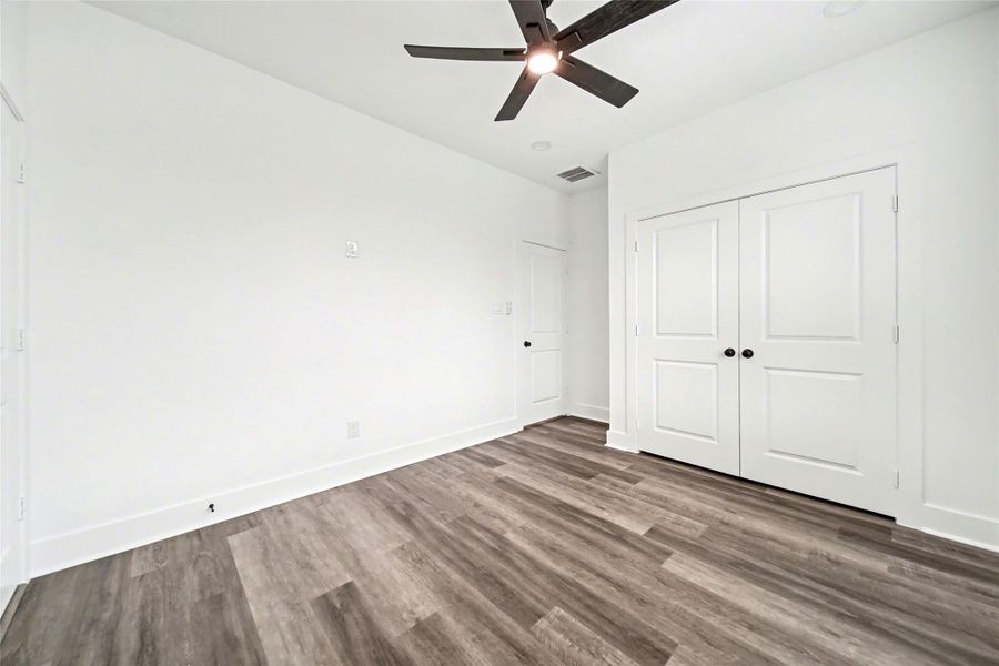 Spacious, unfurnished interior of a new home in , Houston (Image 15).